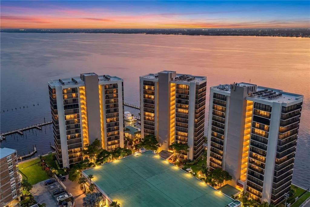1920 Virginia AVE 403 FORT MYERS, FL 33901