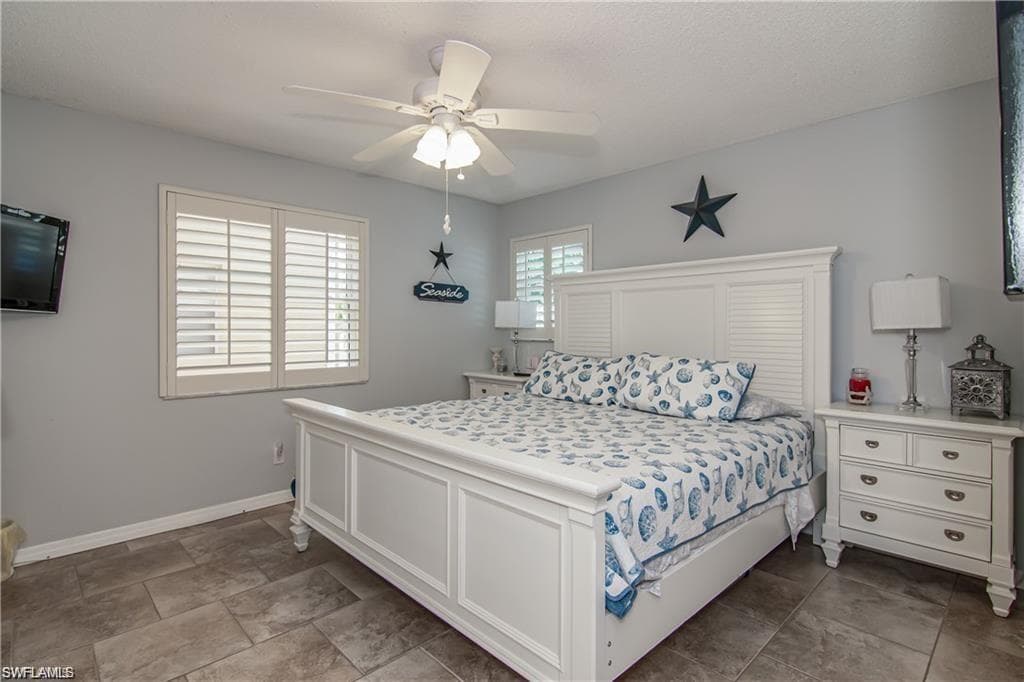 1400 Pompei LN 21 NAPLES, FL 34103
