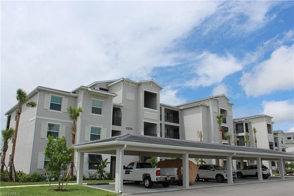 5555 DOUBLE EAGLE CIR 3936 AVE MARIA, FL 34142