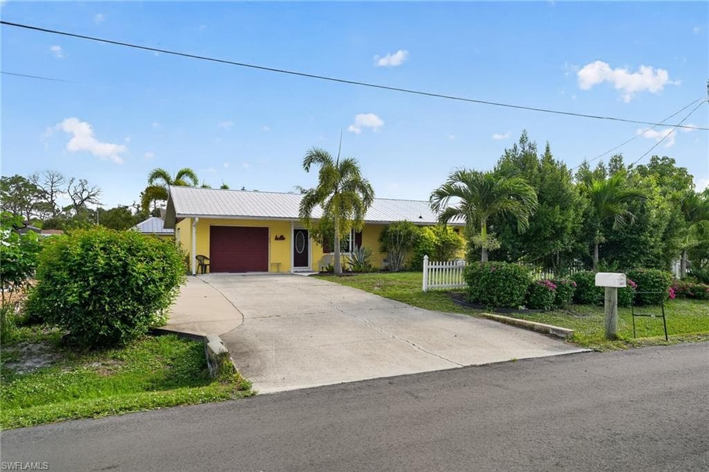 9031 Hilolo LN VENICE, FL 34293