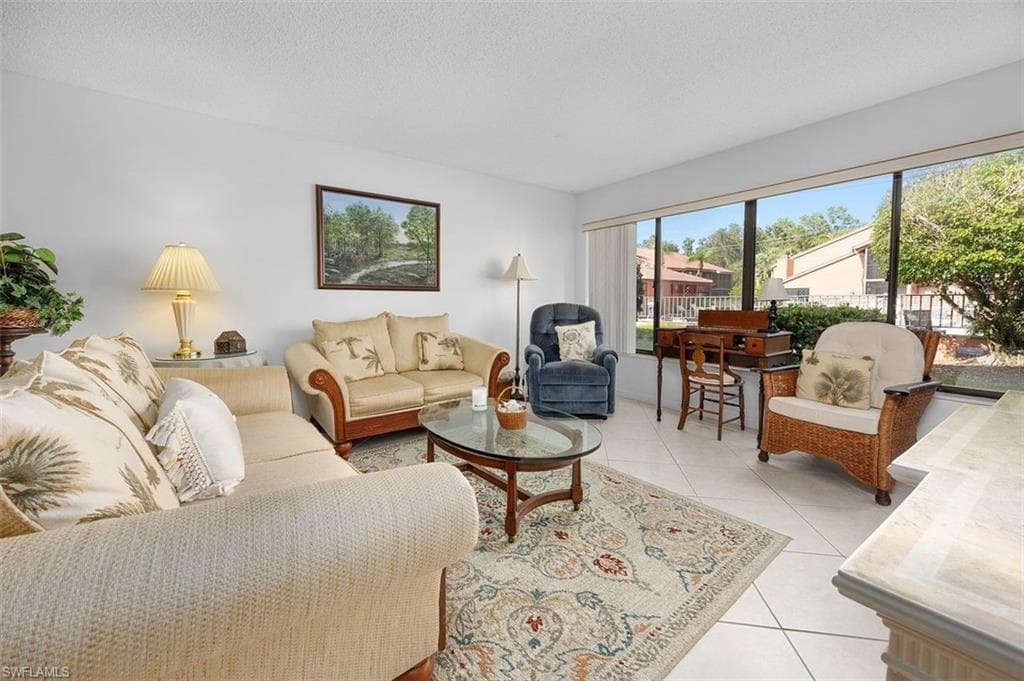 114 Cypress WAY E D3 NAPLES, FL 34110