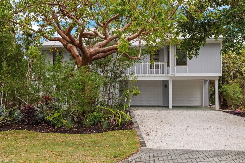 1986 Wild Lime DR SANIBEL, FL 33957
