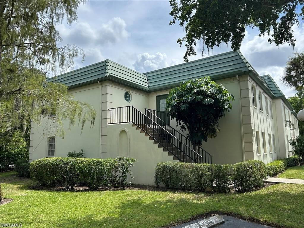 104 Bob O Link WAY B NAPLES, FL 34105