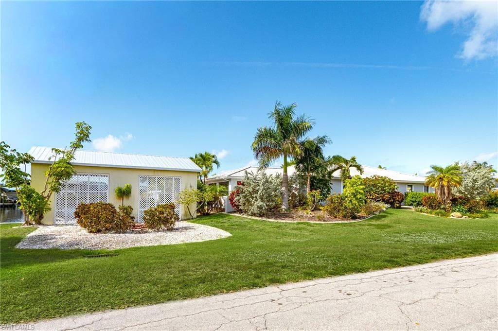 2805 8th AVE ST. JAMES CITY, FL 33956
