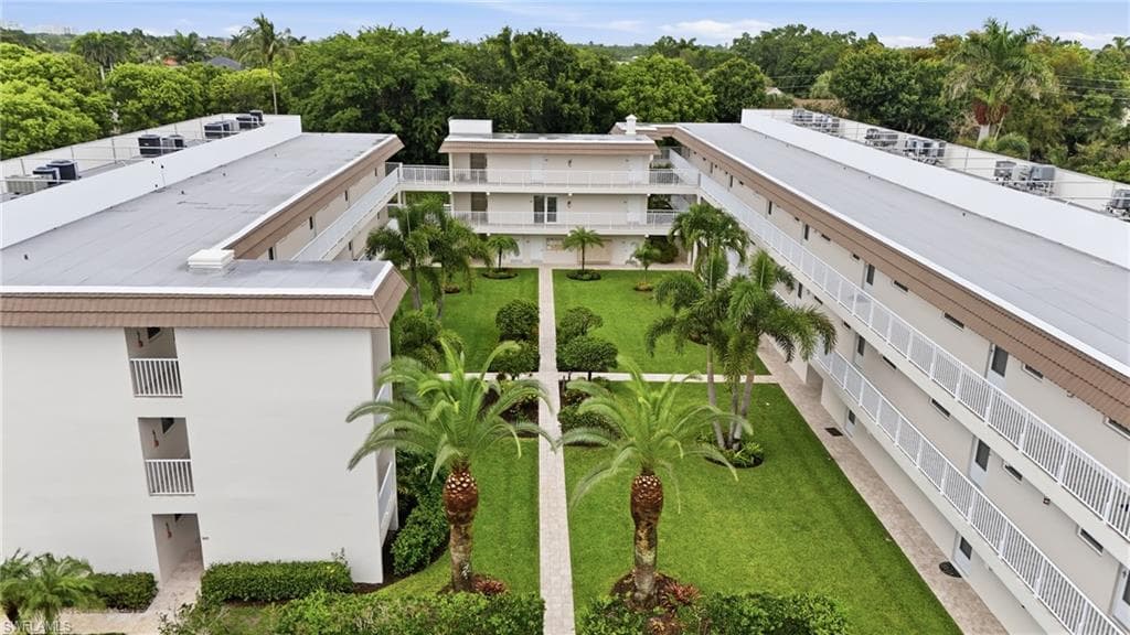 3150 Binnacle DR 106 NAPLES, FL 34103