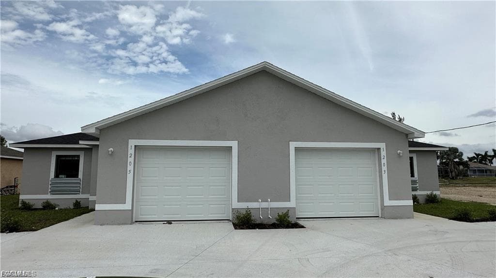 1205 Gleason PKWY CAPE CORAL, FL 33914
