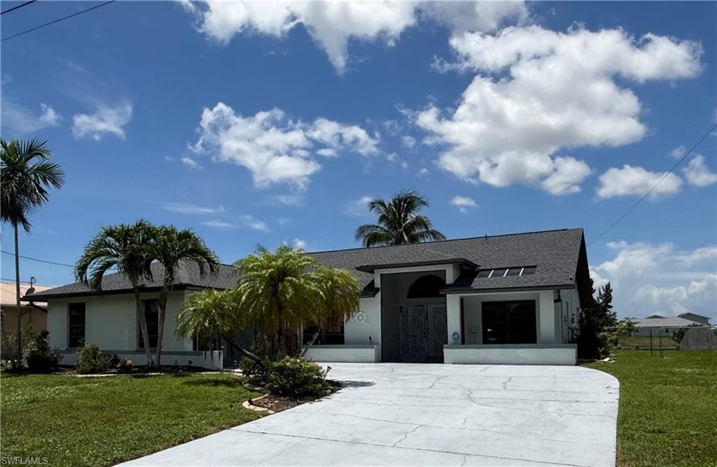 201 SW 8th ST CAPE CORAL, FL 33991