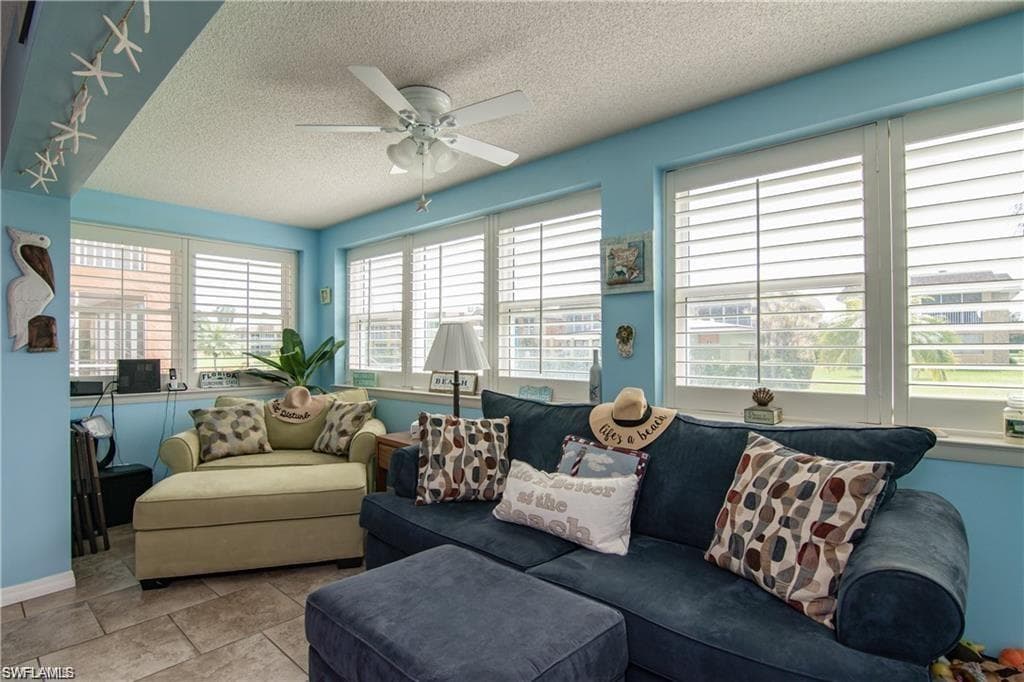 1400 Pompei LN S-21 NAPLES, FL 34103