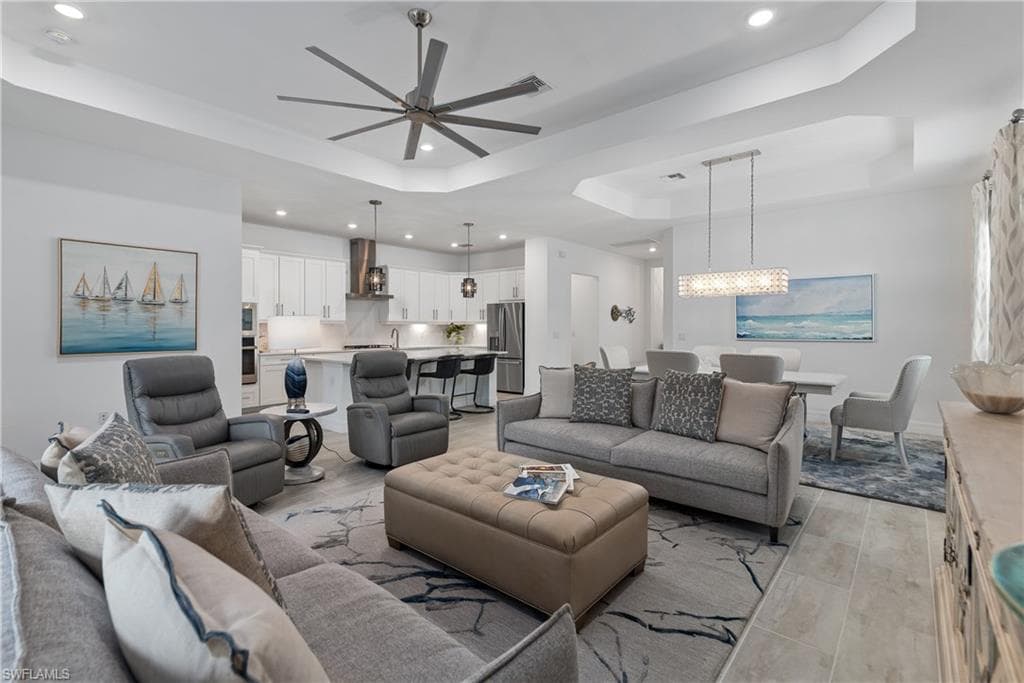 14083 Blue Bay CIR FORT MYERS, FL 33913