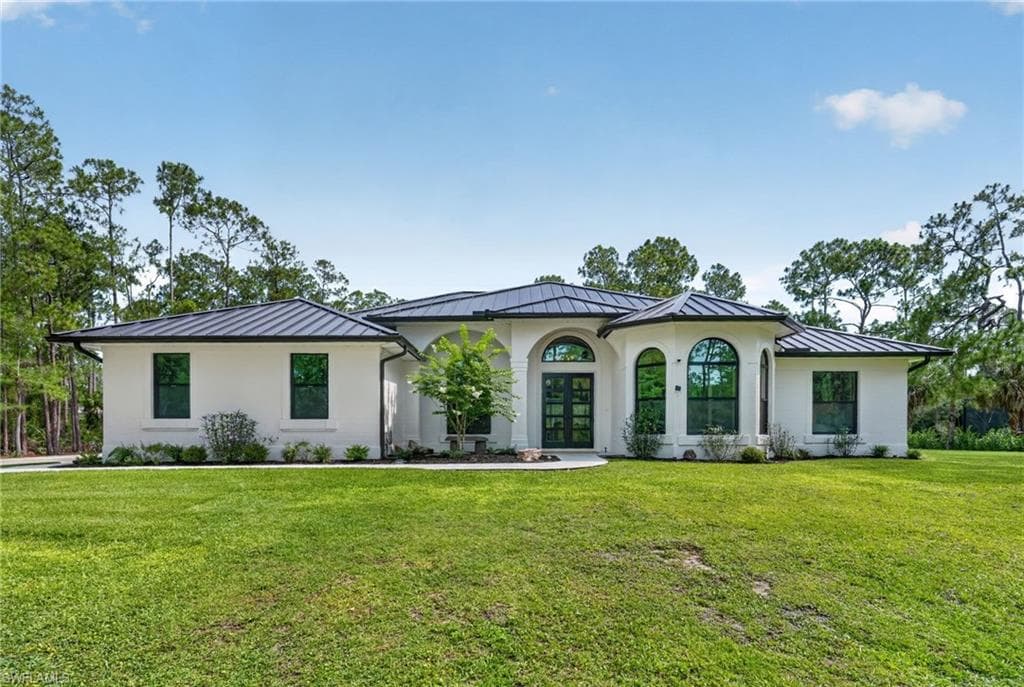 3521 1st AVE NW NAPLES, FL 34120