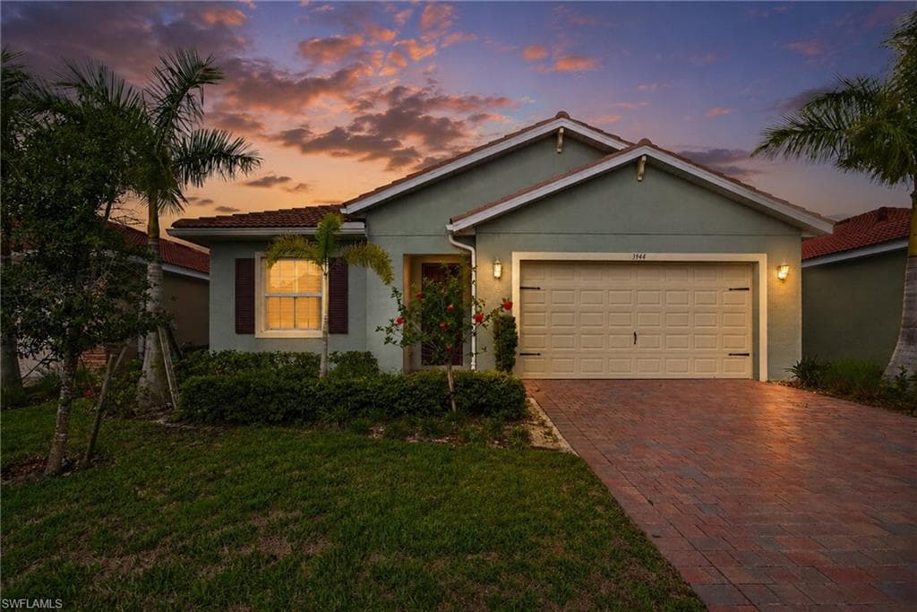 3944 Crosswater DR NORTH FORT MYERS, FL 33917