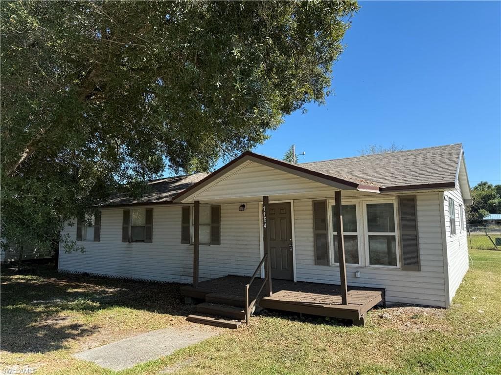 1154 Gamble ST MOORE HAVEN, FL 33471