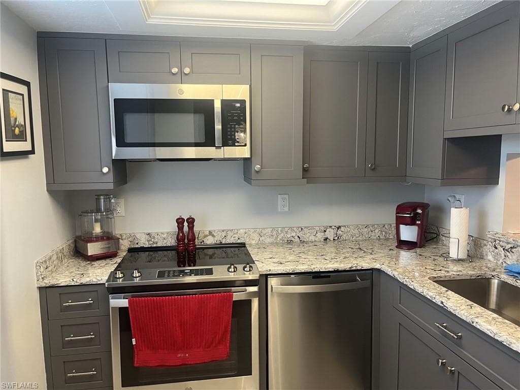 1580 Pine Valley DR 305 FORT MYERS, FL 33907