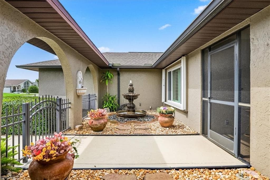 24916 Carnoustie CT BONITA SPRINGS, FL 34135