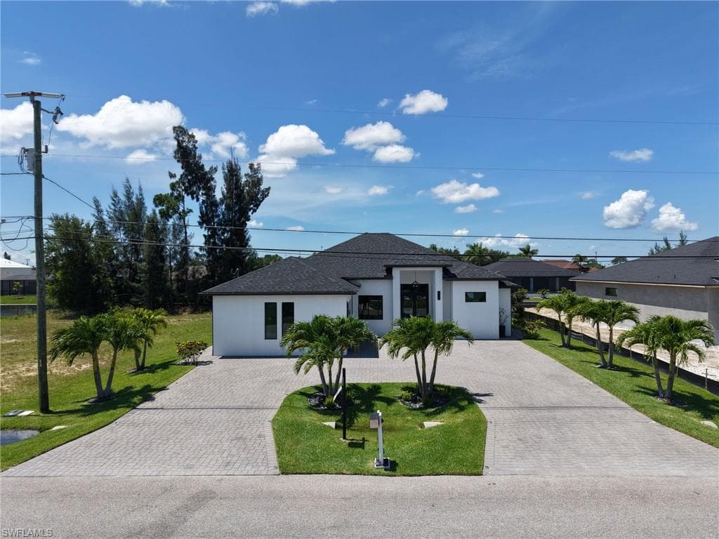710 SW 12th TER CAPE CORAL, FL 33991