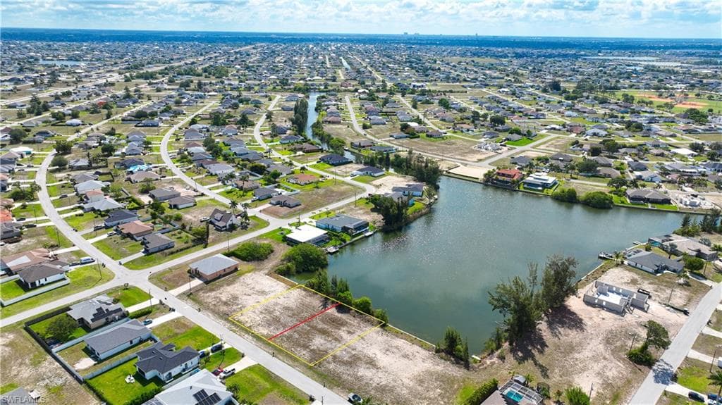 1317 NW 20th CT CAPE CORAL, FL 33993