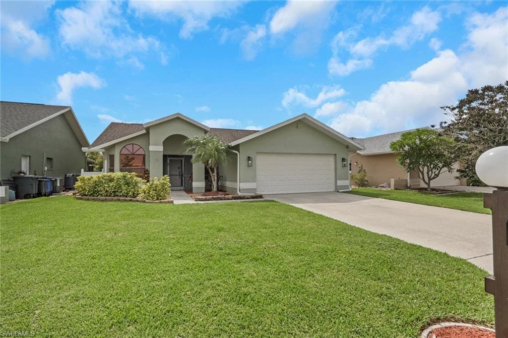 13206 Greywood CIR FORT MYERS, FL 33966
