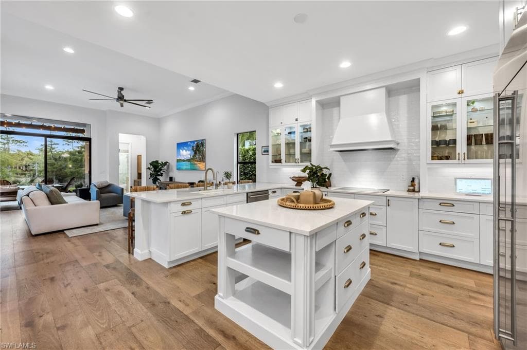 2954 Cinnamon Bay CIR NAPLES, FL 34119