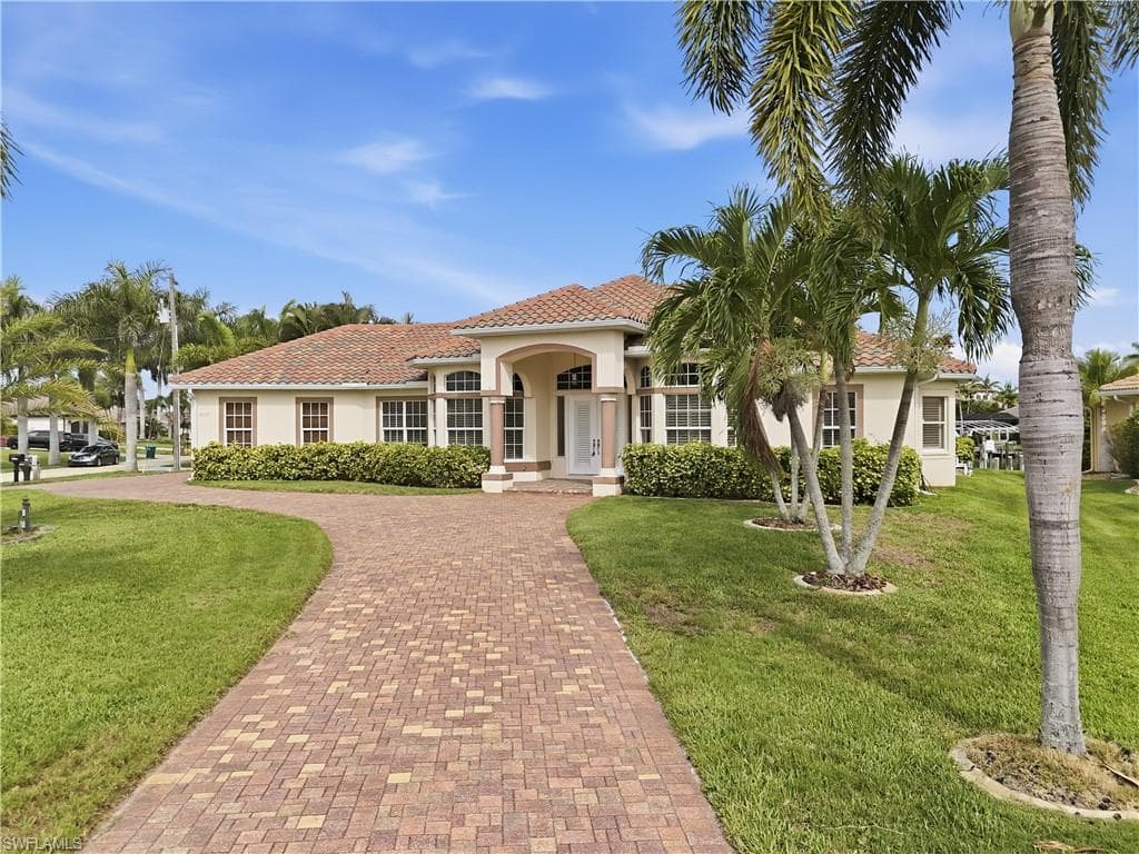 3622 Oasis BLVD CAPE CORAL, FL 33914