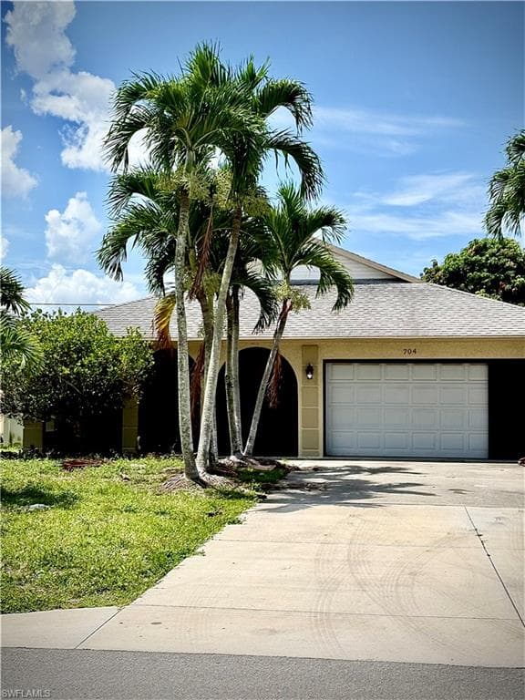704 106th AVE N NAPLES, FL 34108