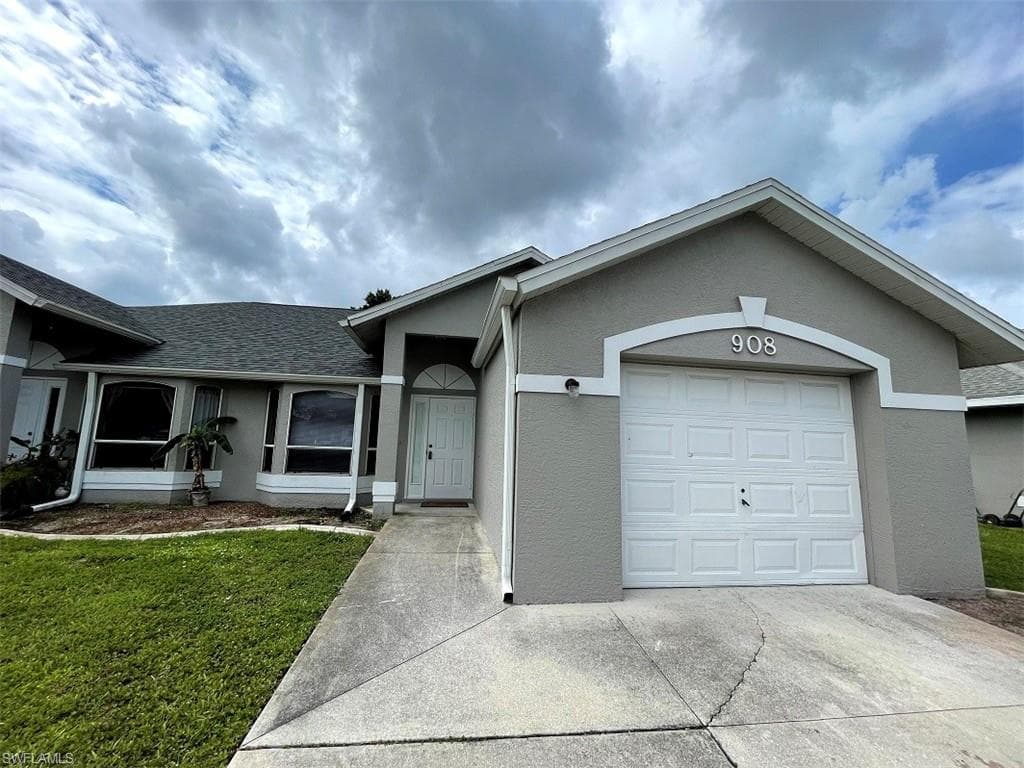 908 Cape Coral PKY W 908 CAPE CORAL, FL 33914