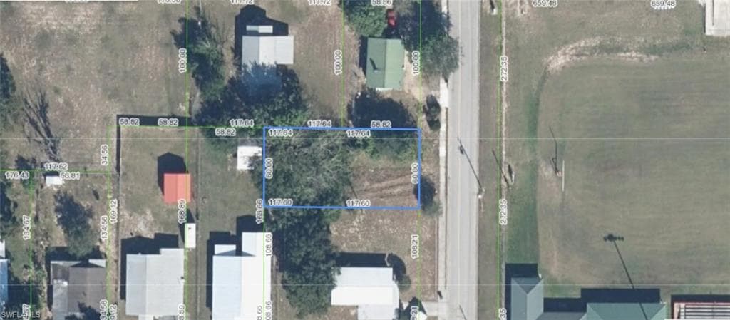 504 S Delaney AVE AVON PARK, FL 33825