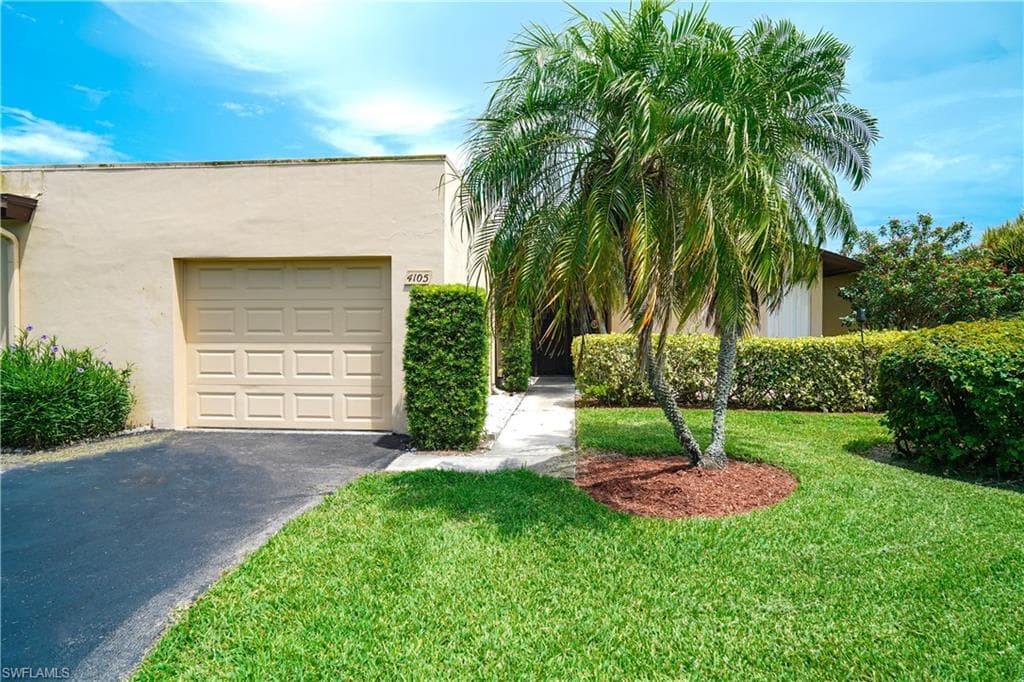 4105 Lakewood BLVD E18 NAPLES, FL 34112