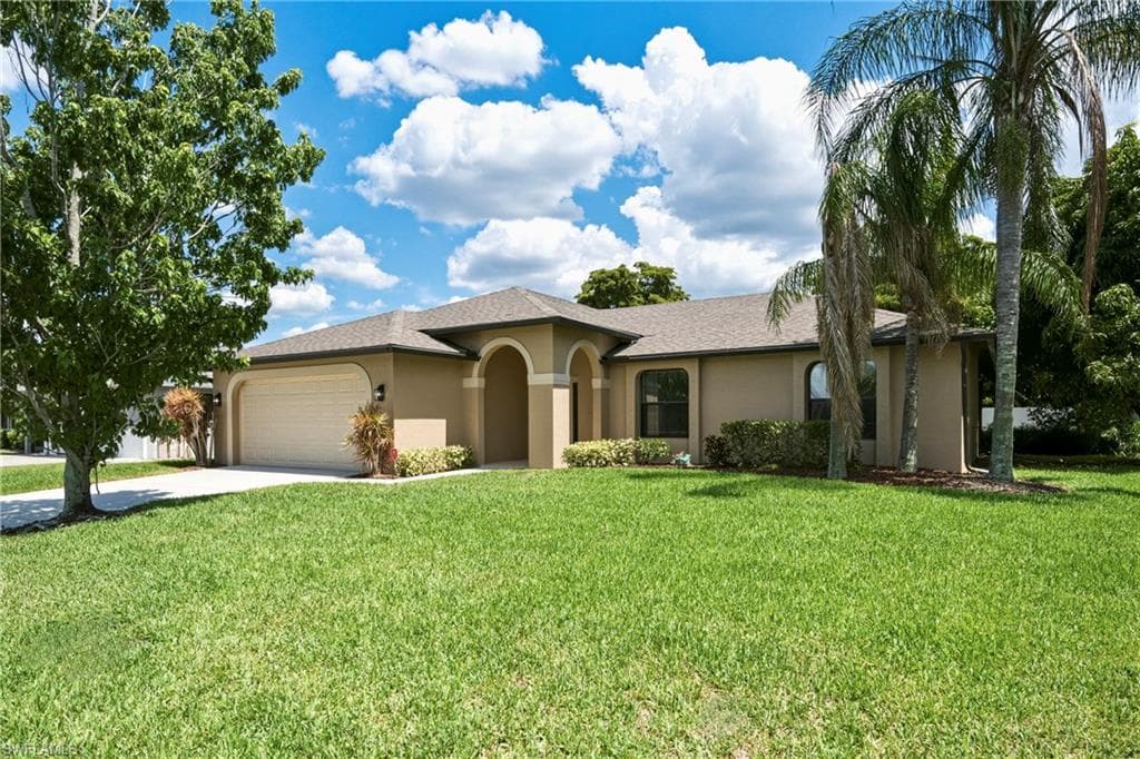 1502 SE 33rd ST CAPE CORAL, FL 33904