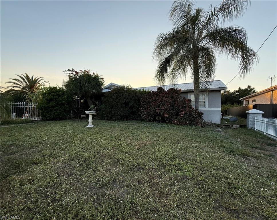 4702 Olive AVE S LEHIGH ACRES, FL 33976