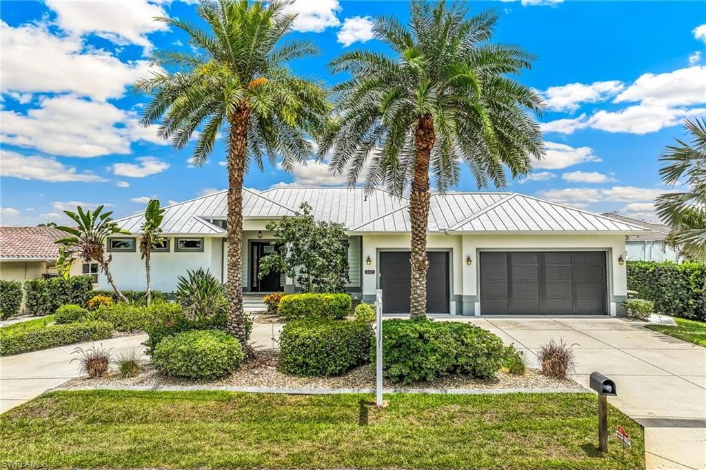 2477 Sierra LN PUNTA GORDA, FL 33950