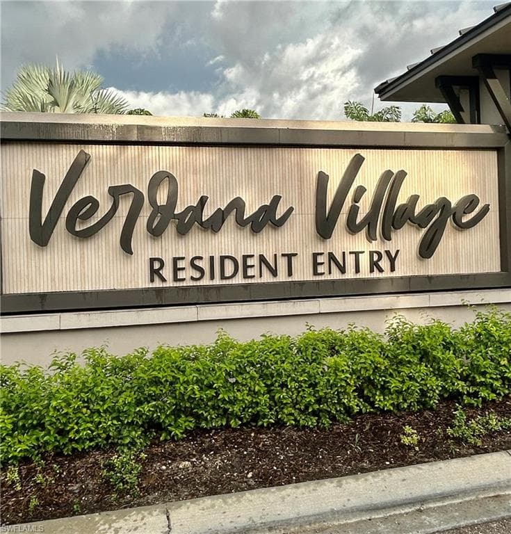 20047 Napa LOOP ESTERO, FL 33928