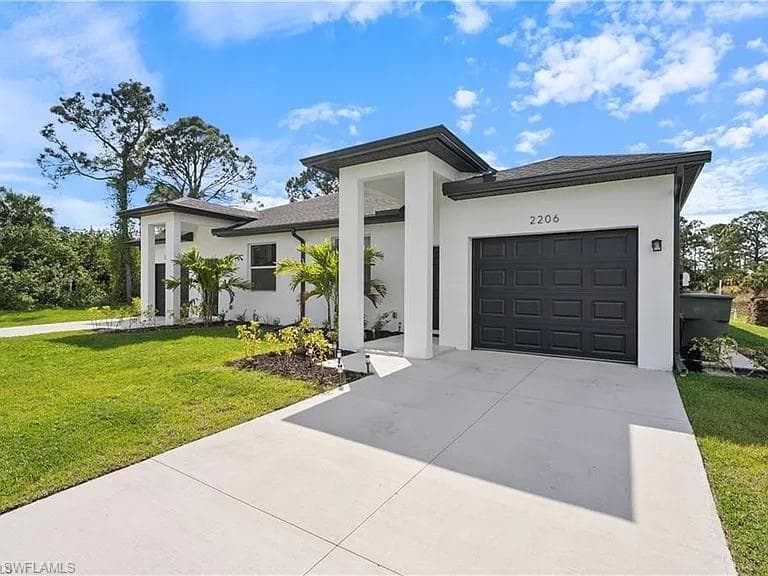 2206 Leda AVE S LEHIGH ACRES, FL 33973