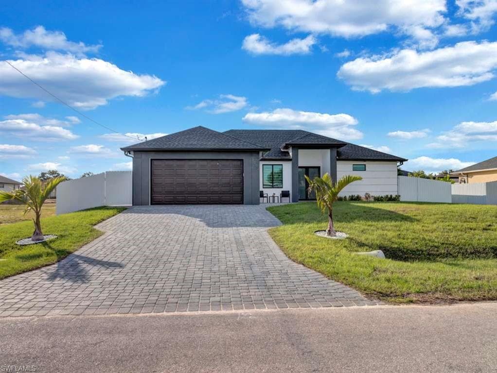 1002 NE 2nd PL CAPE CORAL, FL 33909