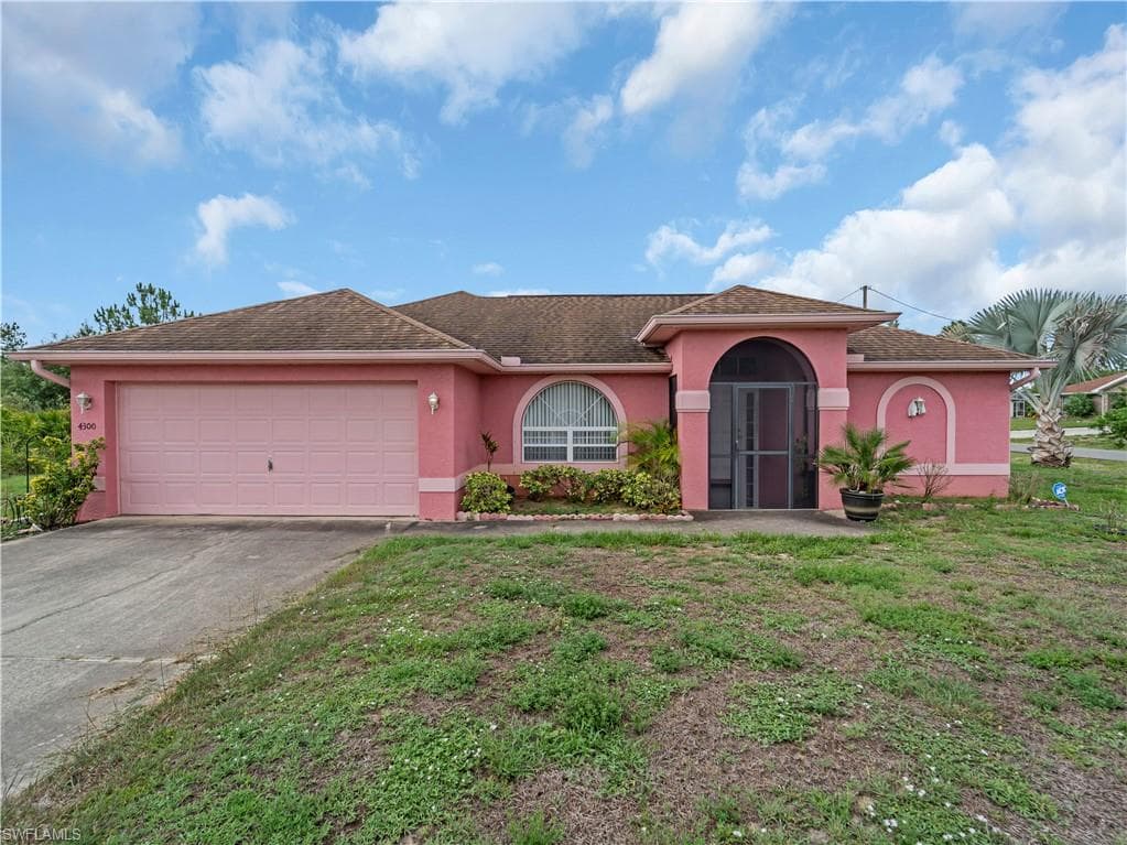 4300 E 3rd ST LEHIGH ACRES, FL 33936