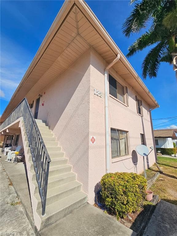 1221 SE 46th LN N CAPE CORAL, FL 33904