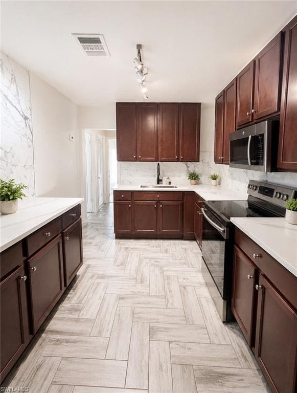 415 Fairfax DR FORT MYERS, FL 33905