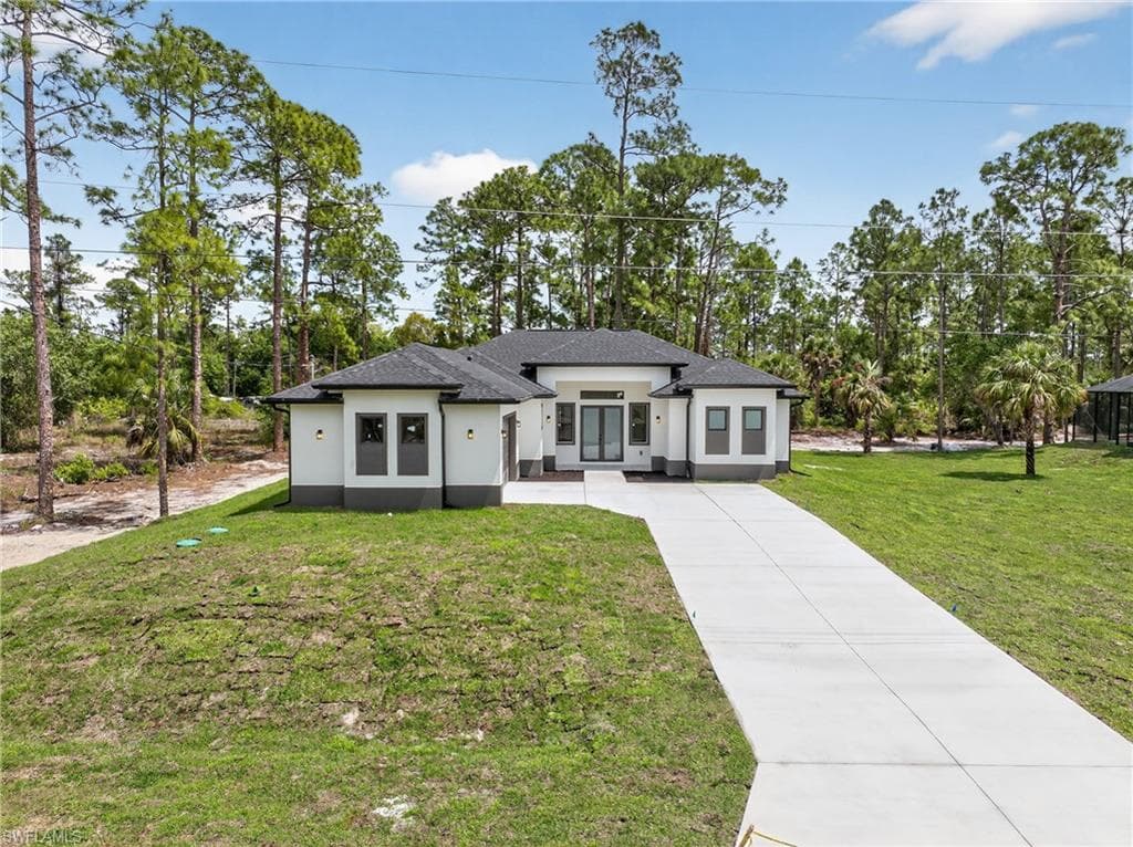 18 Scott AVE LEHIGH ACRES, FL 33936