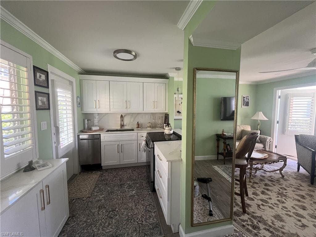 219 8th AVE S 219A NAPLES, FL 34102