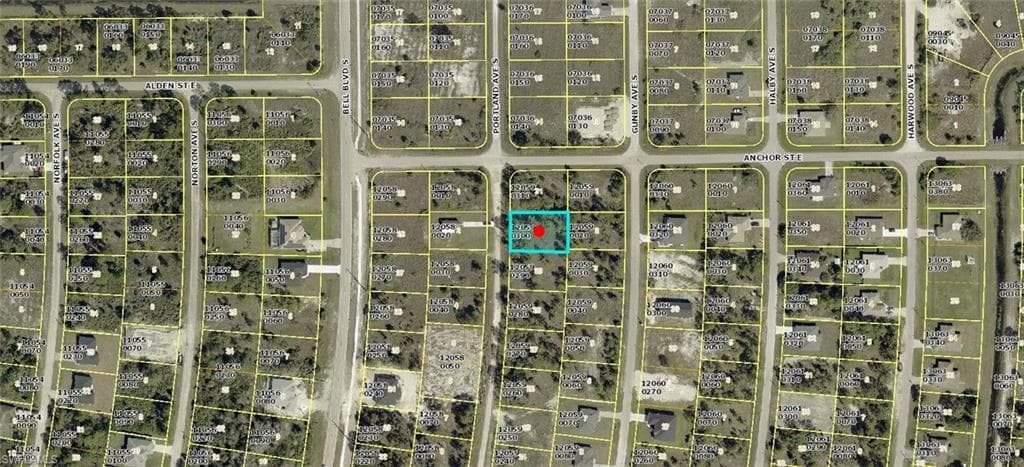 1057 Portland AVE S LEHIGH ACRES, FL 33974