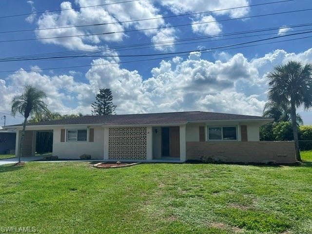 16 Greenwood AVE LEHIGH ACRES, FL 33936