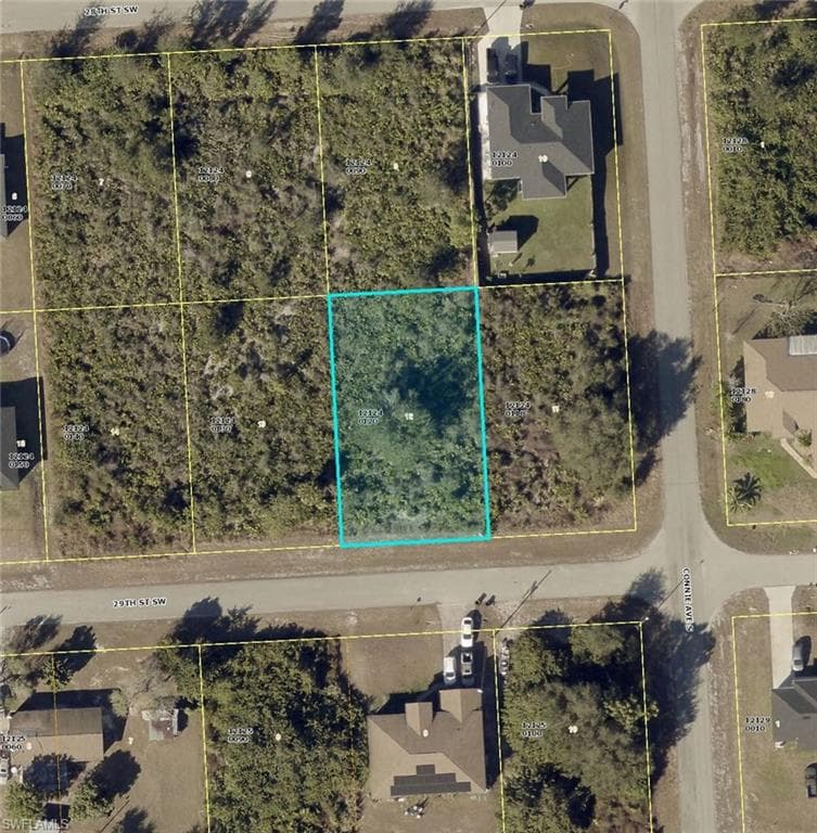 2602 29th ST SW LEHIGH ACRES, FL 33976
