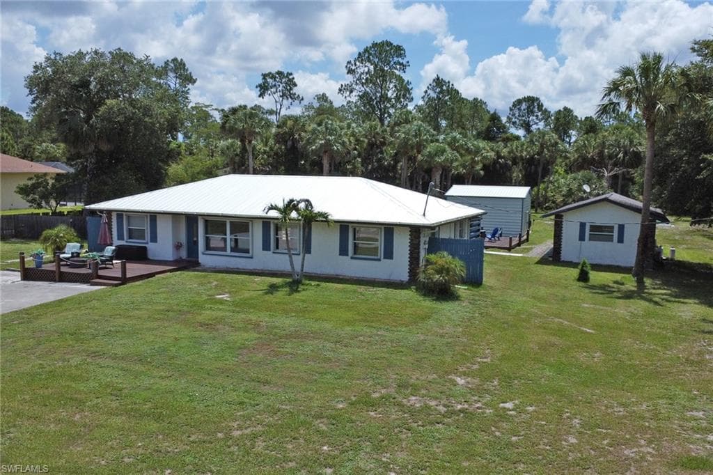 640 27th ST SW NAPLES, FL 34117