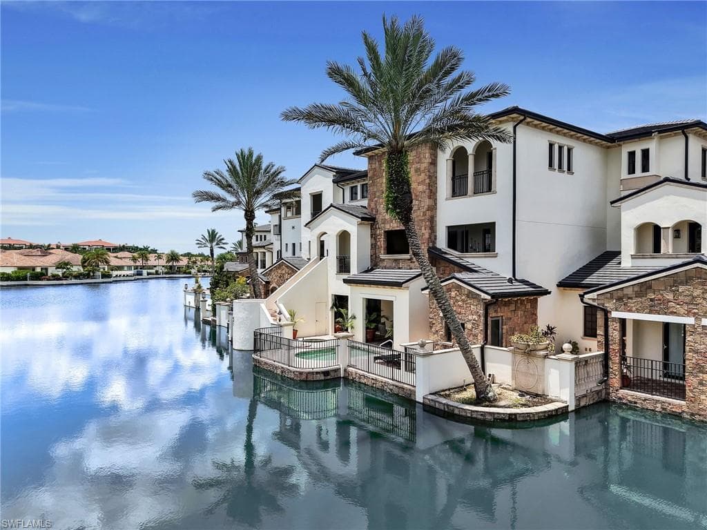 16649 Toscana CIR 803 NAPLES, FL 34110