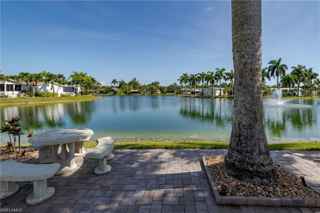 1146 Silver Lakes BLVD NAPLES, FL 34114