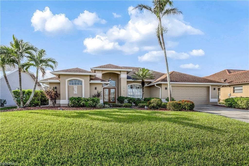 1922 Cape Coral PKWY W CAPE CORAL, FL 33914