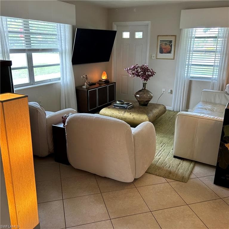 3904 La Palma ST FORT MYERS, FL 33901