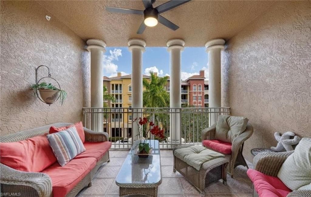 410 Bayfront PL 2405 NAPLES, FL 34102