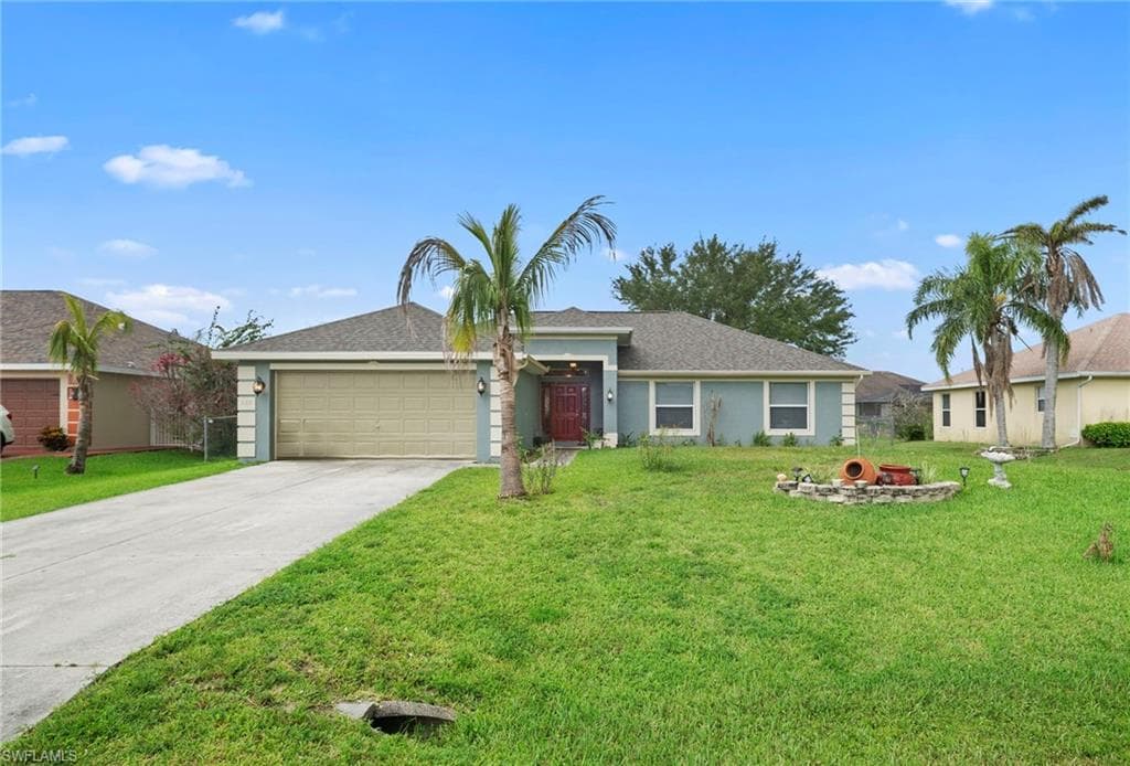 423 Windermere DR LEHIGH ACRES, FL 33972
