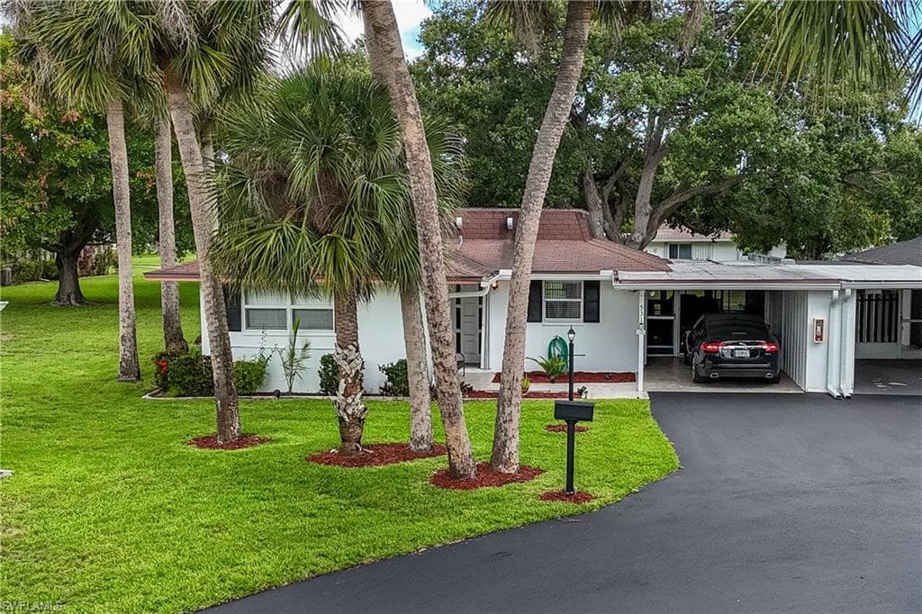 531 Pangola DR NORTH FORT MYERS, FL 33903