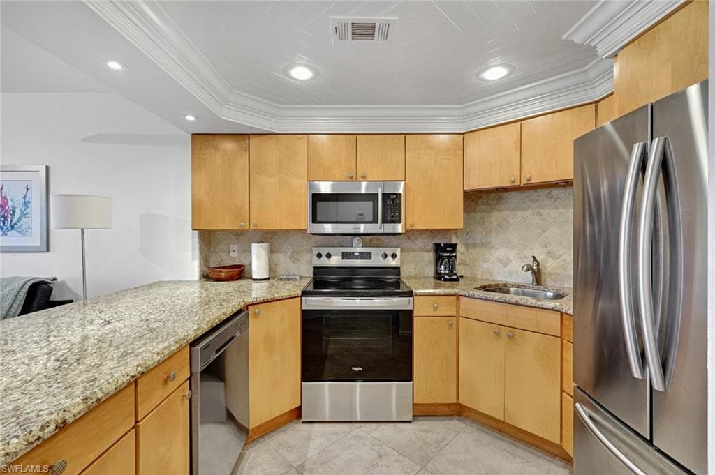 5 Bluebill AVE 505/605 NAPLES, FL 34108